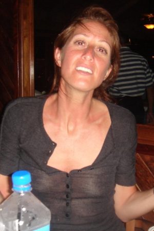 T’es chaud pour m’aider à célébrer mon anniversaire ce week-end ? Clémence - rencontre-MILF-Le Cannet
